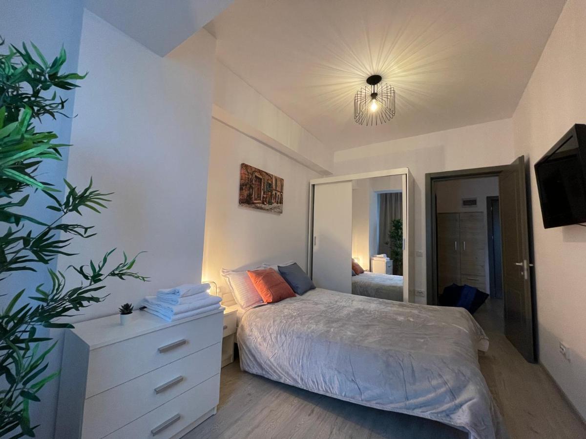 Apartment Near Palas Mall Ясси Екстер'єр фото